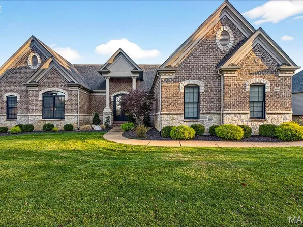 16906 Bottlebrush Ct, Chesterfield, MO 63005