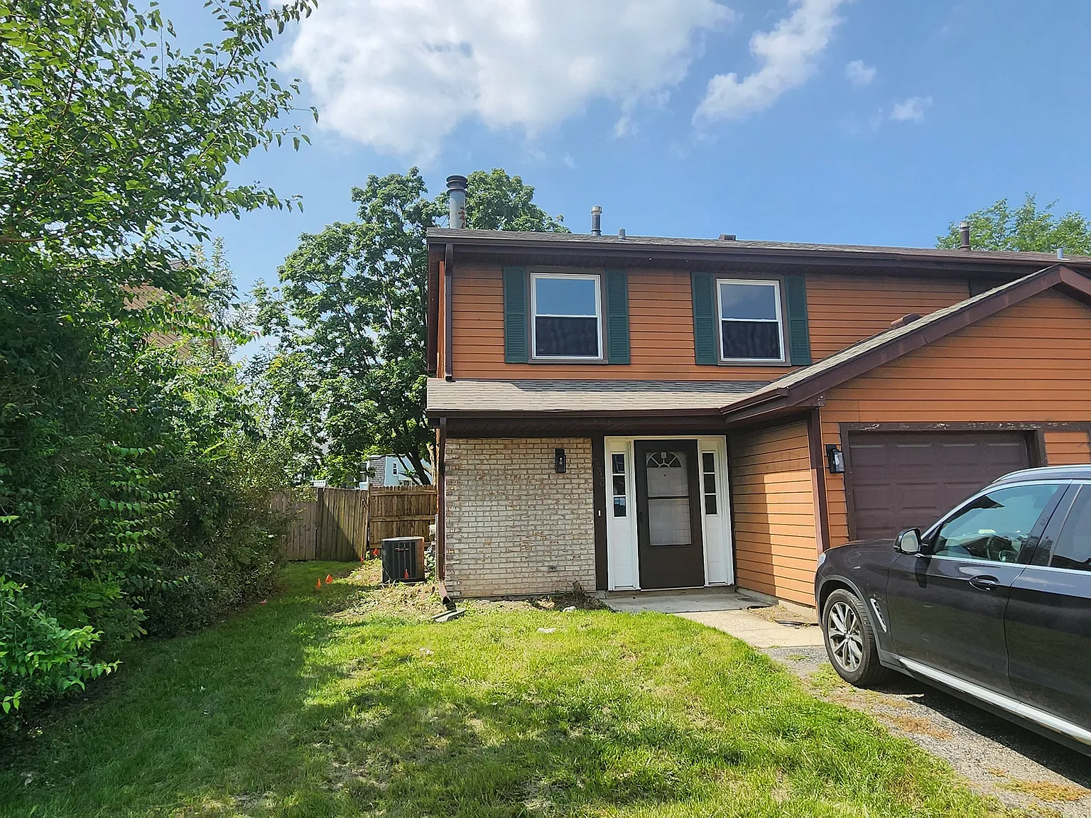 3 bed, 2.5 bath, 1329 sqft, $2,650 — Photo 2