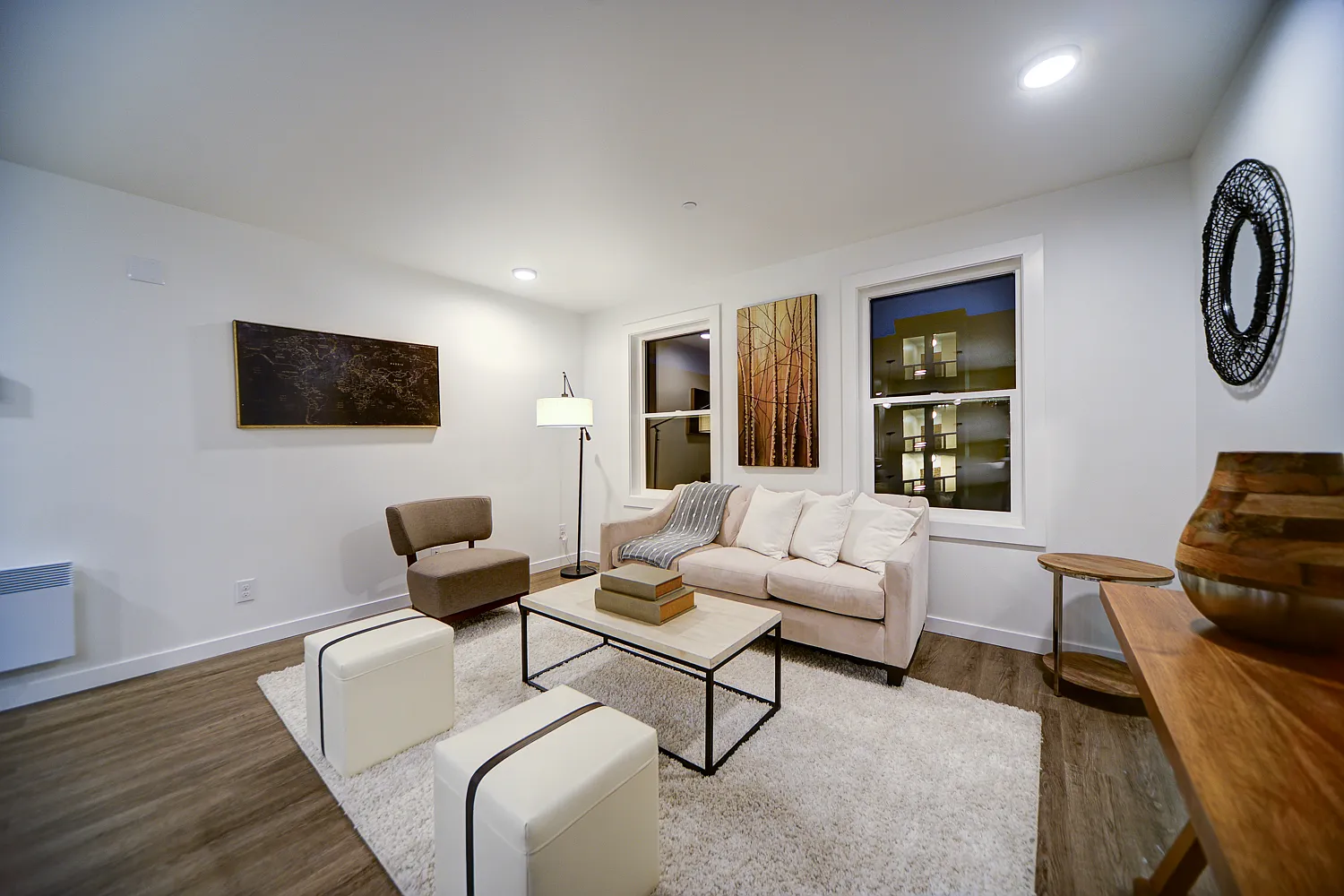 2 bed, 758 sqft, $2,875 — Photo 2