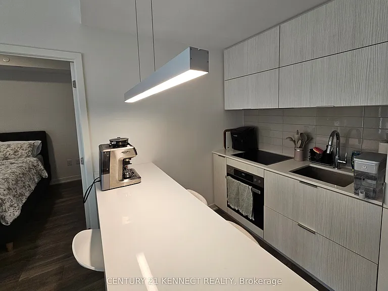 20 Richardson St #1407 — Photo 17