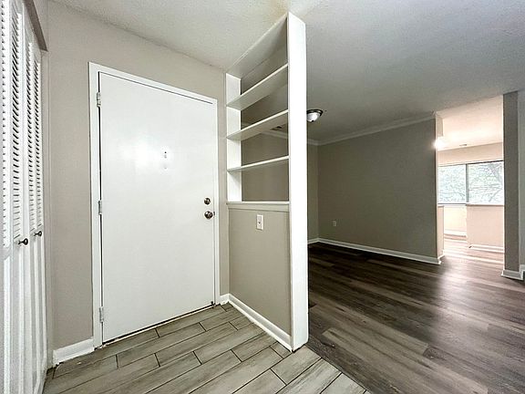 4th image of 4806 Spring Lake Dr APT F