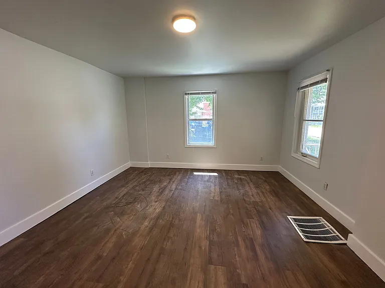 64 Grant Street — Photo 8