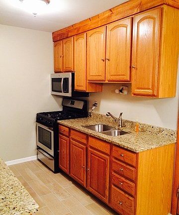 5th image of 1105 Gael Dr #A