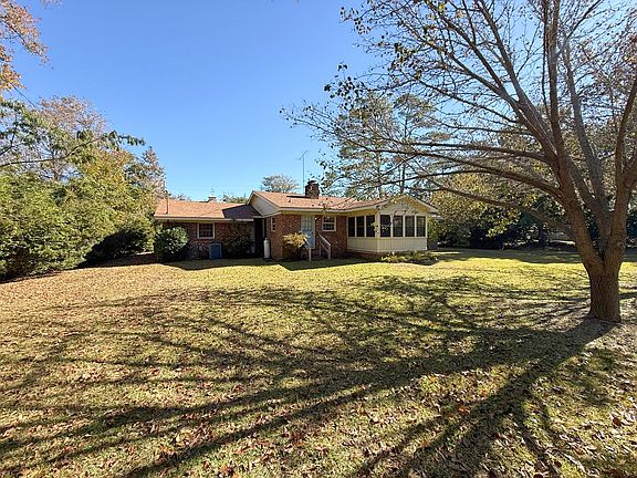 5th image of 222 Knox Dr
