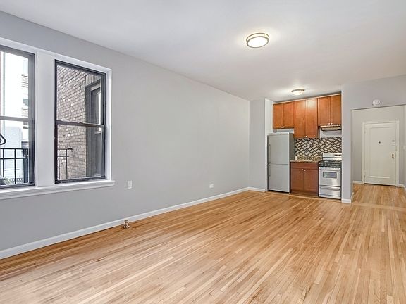 4th image of 225 W 23rd St APT 6Q