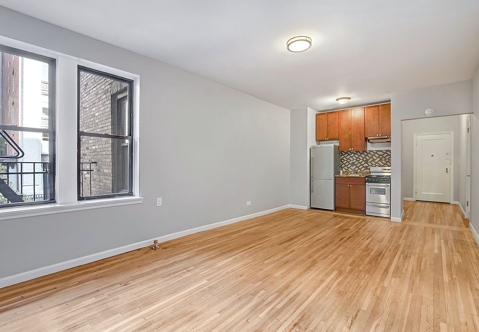 1st image of 225 W 23rd St APT 5E