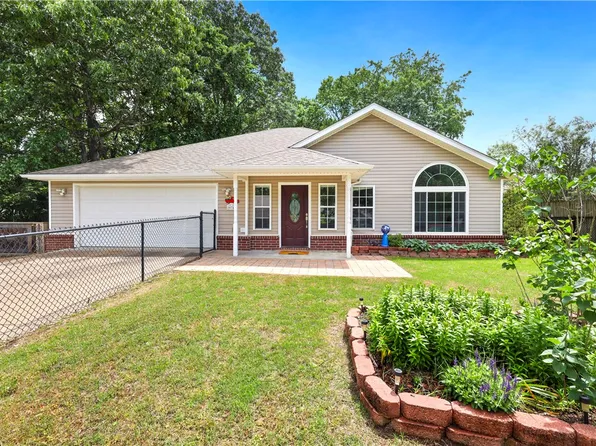 20782 Lakeshore Dr, Springdale, AR 72764