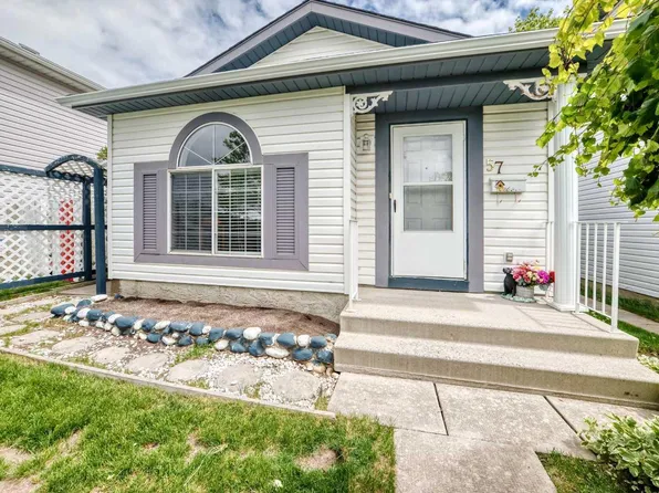 57 San Diego Way NE, Calgary, AB T1Y 7A5