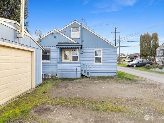 5th image of 3013 19th Street