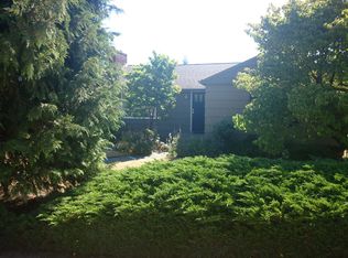 2576 25th Ave W, Seattle, WA 98199