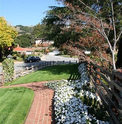 Walk of mellow bricks