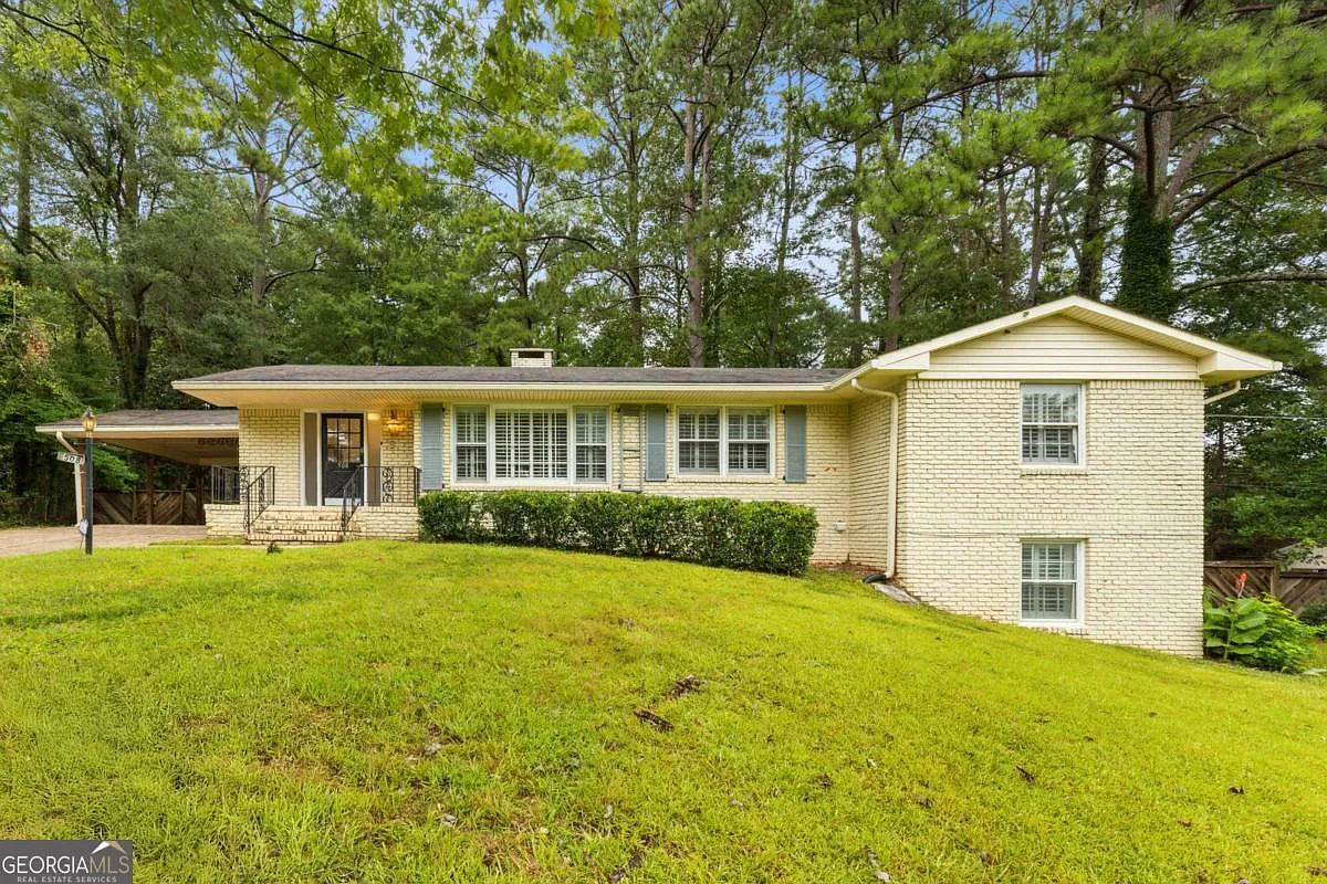 508 Greenridge Cir photo 1