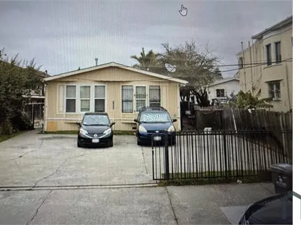 820 31st St #B, Oakland, CA 94608