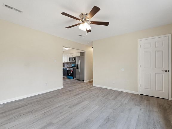 2nd image of 3531 Olympia Rd