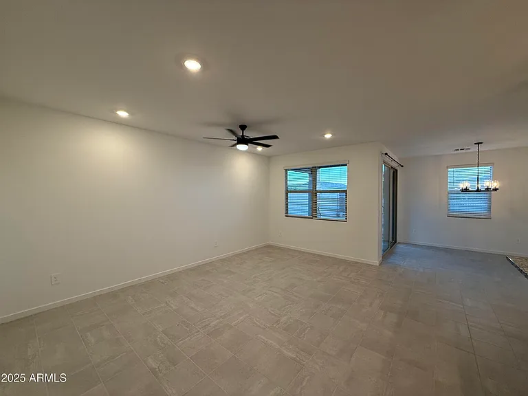 4235 W Yolanda Ln — Photo 5