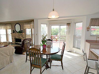 dining area walks out to a huge deck