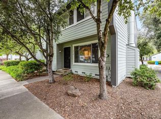 1720 Oldfield Way, Santa Rosa, CA 95401