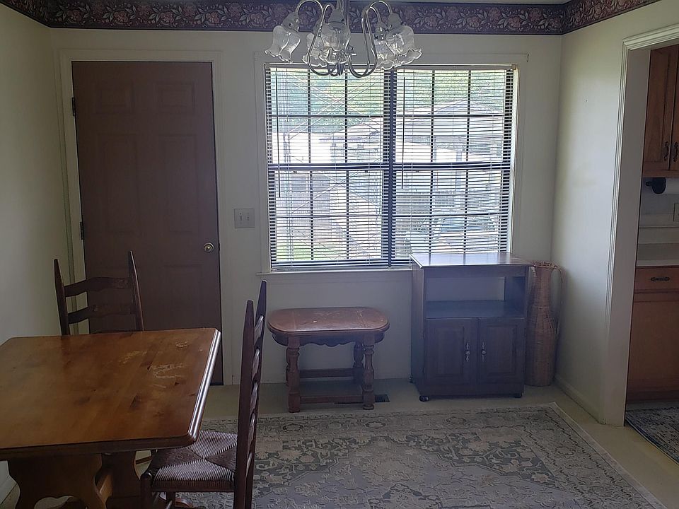 2106 4th Ave N, Clanton, AL 35045 MLS 1356273 Zillow