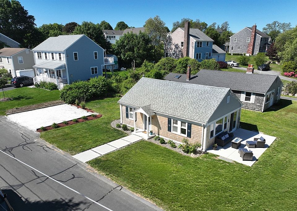 1st image of 2-2 Bodfish Ave #A