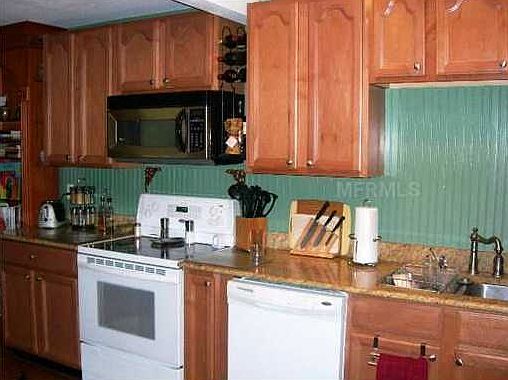 4th image of 548 Jefferson St