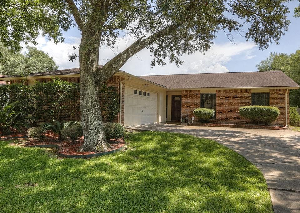 2nd image of 16939 Grampin Dr