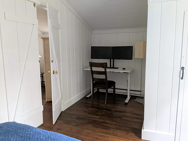 43 Scotts Landing Rd — Photo 16