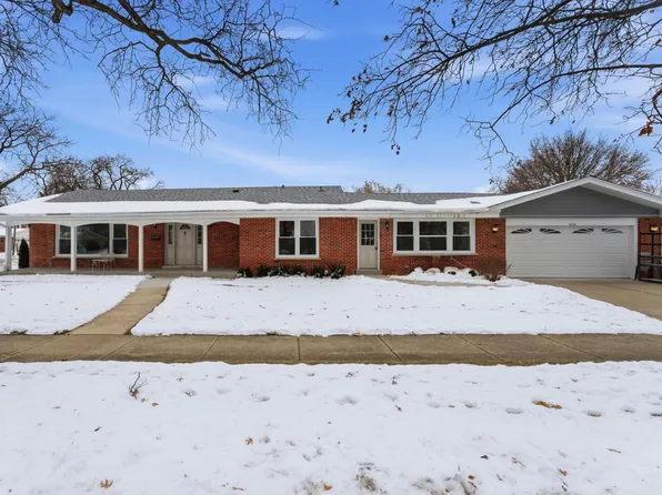 1220 N Hamlin Ave, Park Ridge, IL 60068