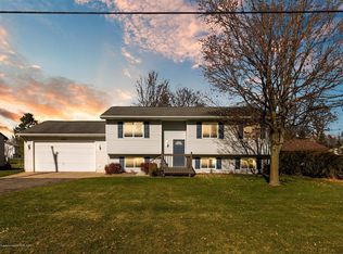 6102 Horstmeyer Rd, Lansing, MI 48911