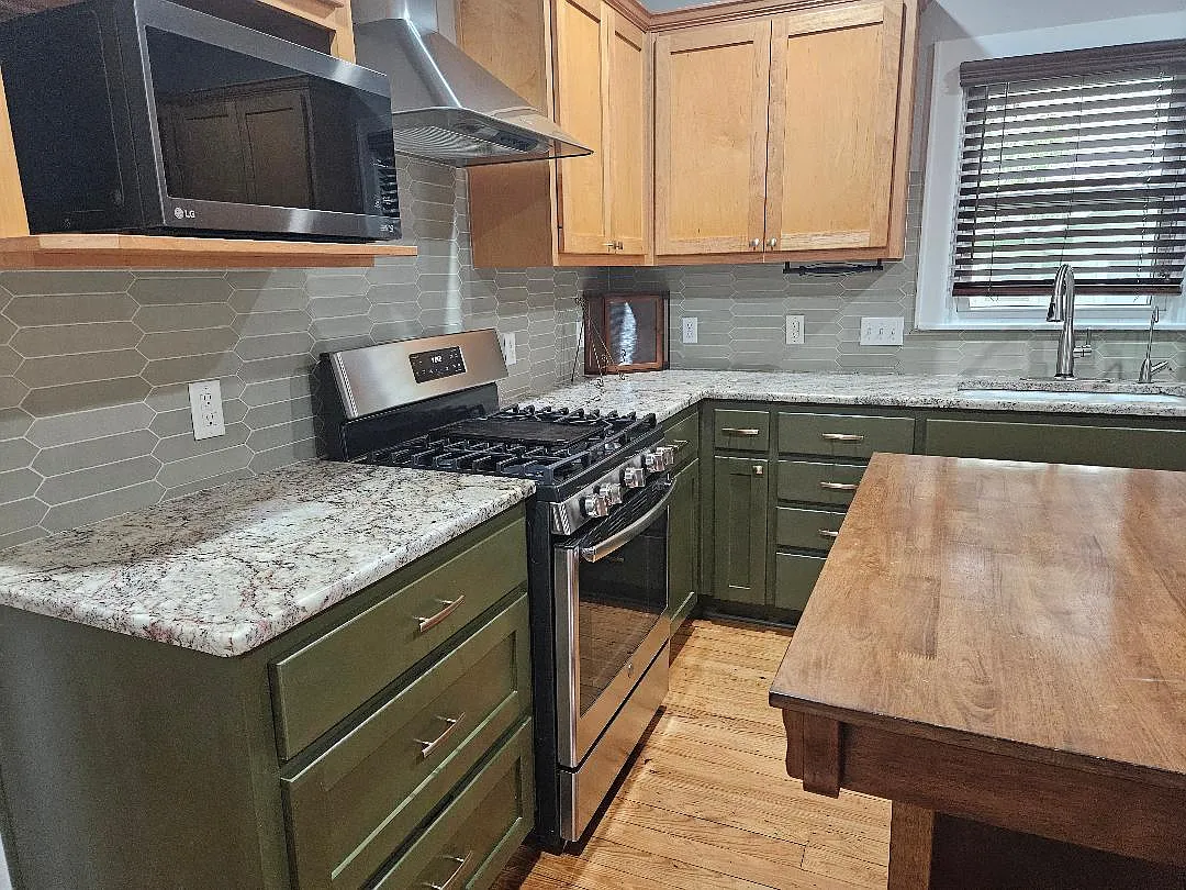 3 bed, 2.0 bath, 1476 sqft, $2,160 — Photo 4