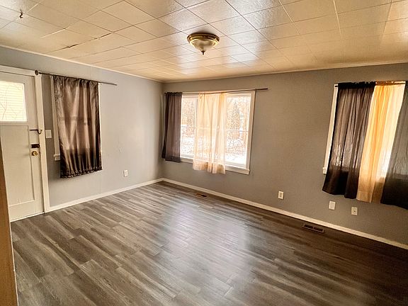 4th image of 2631 Caledonia Ct