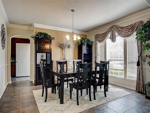 4th image of 17926 Oakfield Glen Ln