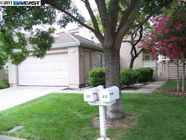 1st image of 605 Glasgow Cir