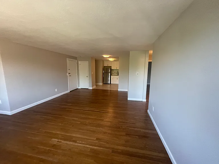 517 Washington St #3 — Photo 9