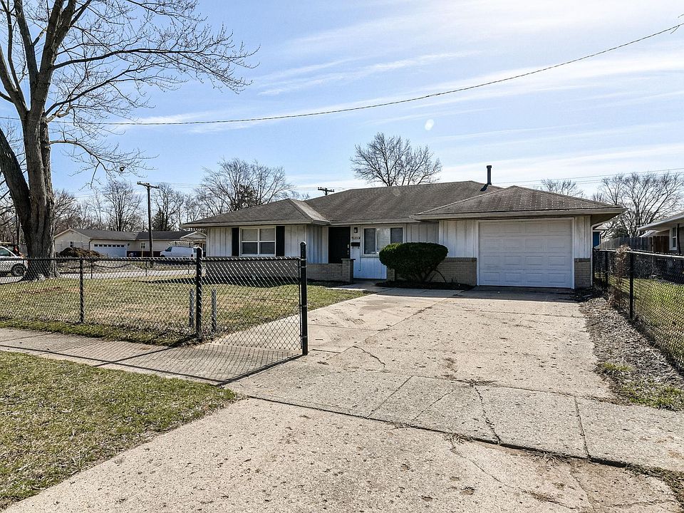 1st image of 9305 E 36th Pl