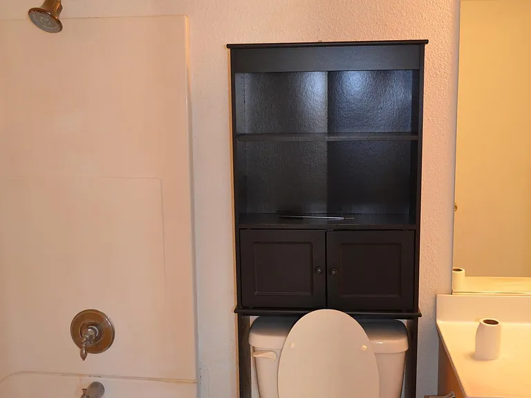 1924 Manor Pl #1 — Photo 11