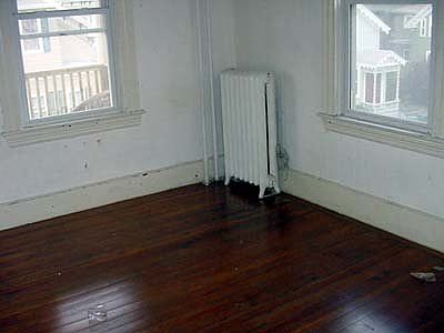 2nd image of 7 Bayview Ave #2