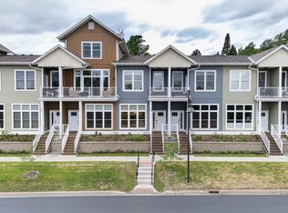 728 S Lakeshore Blvd, Marquette, MI 49855