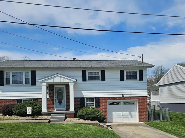 145 Seneca Dr, Barrackville, WV 26559