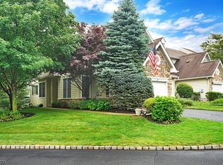 130 Patriot Hill Dr, Basking Ridge, NJ 07920