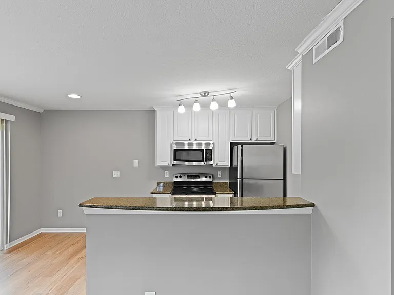Heritage Glen — Photo 8