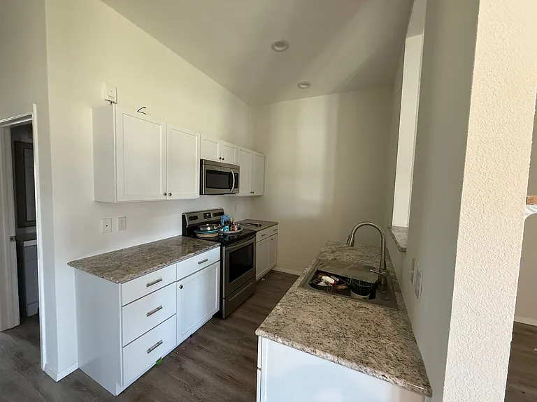 524 Wood Dr — Photo 9