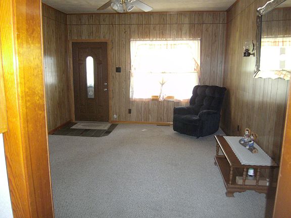 4th image of 8 Marvin St
