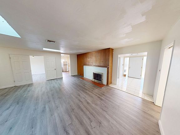 4th image of 5704 Dorothy Dr
