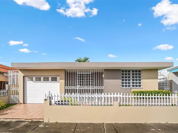 (undisclosed Address), BAYAMON, PR 00956