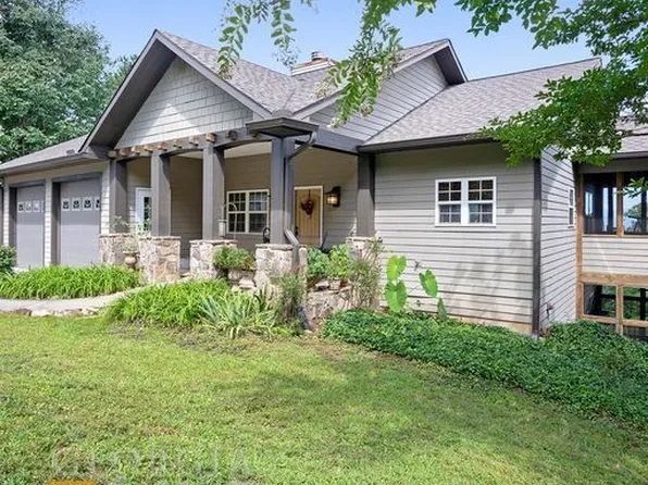 990 Hickory Nut Mountain Rd, Tallulah Falls, GA 30573
