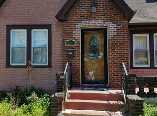 13915 222nd St, Springfield Gardens, NY 11413