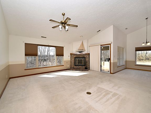 3rd image of 2240 Crystal Bay West Dr