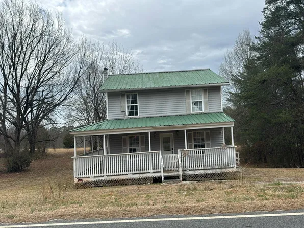 808 N Laurel St, Walhalla, SC 29691