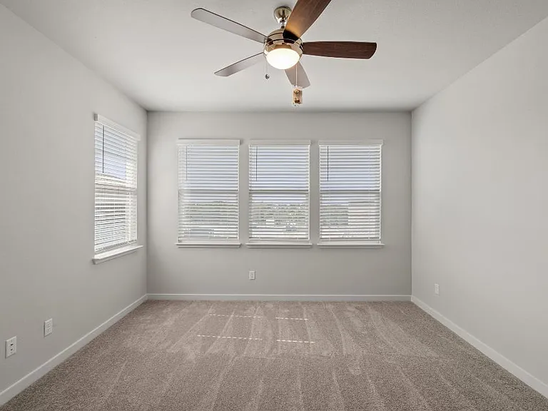 605 W South St #142 — Photo 10