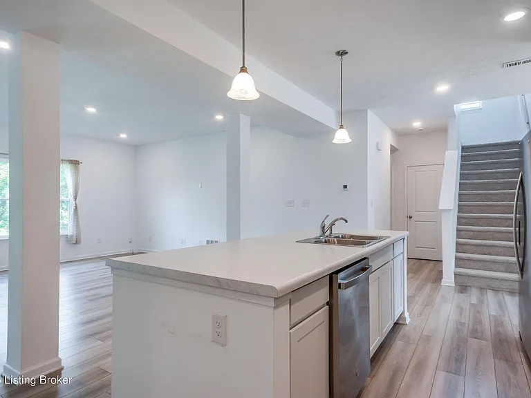 17010 Meander Way — Photo 18
